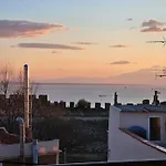 Sea View Apartment Behind The Castles