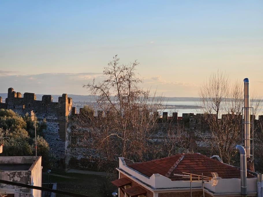 Sea View Behind The Castles * Thessaloniki